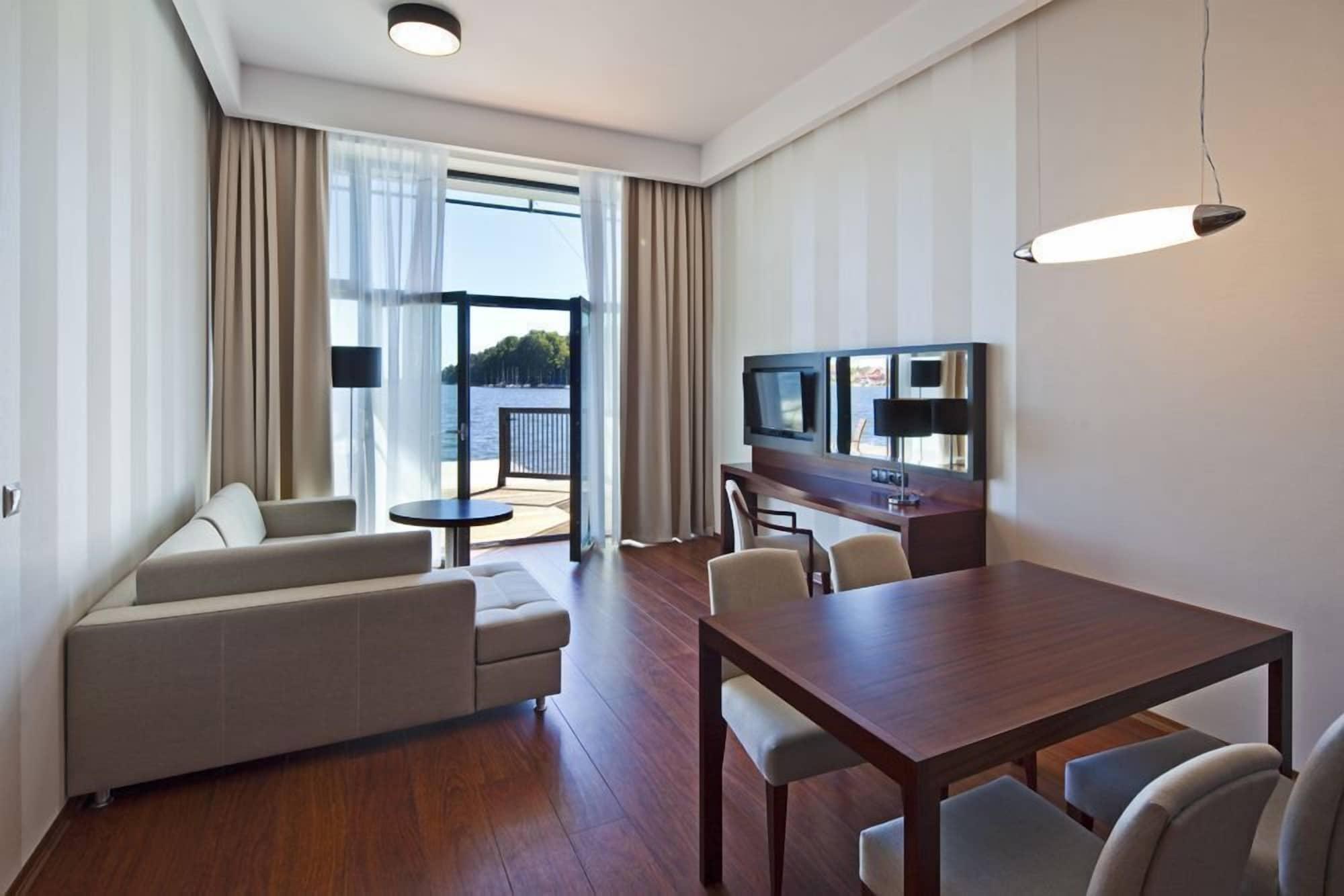 Hotel Mikolajki Leisure & Spa - Destigo Hotels Exterior foto Suite