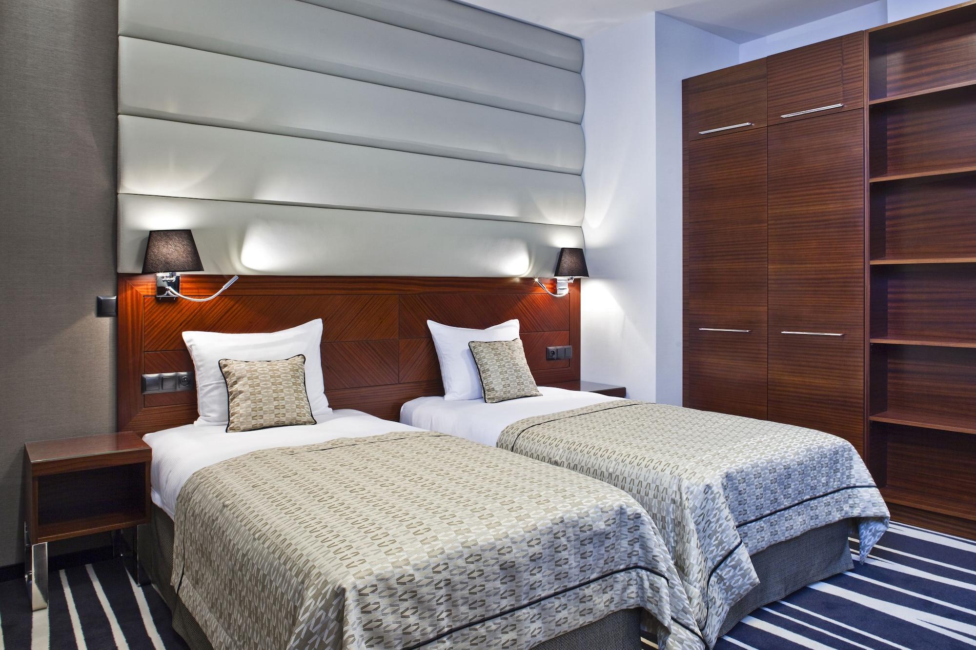 Hotel Mikolajki Leisure & Spa - Destigo Hotels Exterior foto A room at the hotel