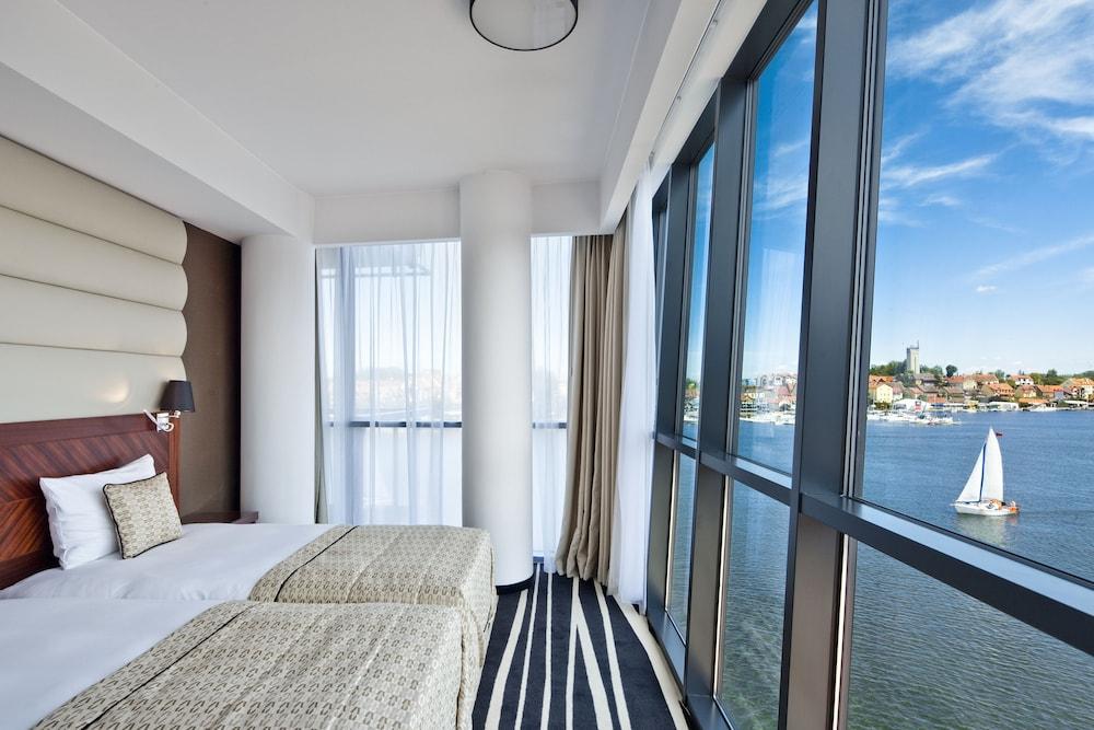 Hotel Mikolajki Leisure & Spa - Destigo Hotels Exterior foto A room at the hotel