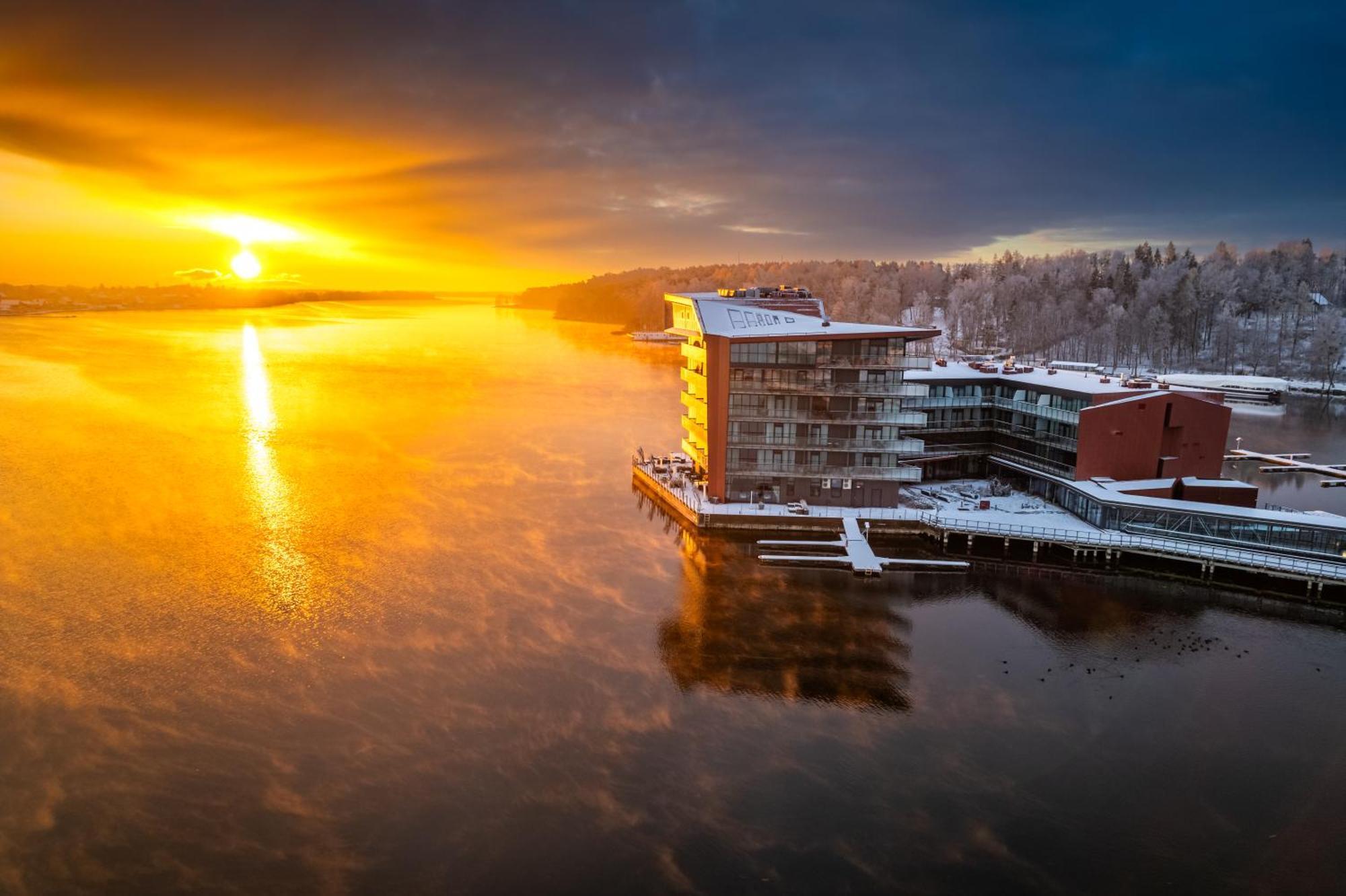 Hotel Mikolajki Leisure & Spa - Destigo Hotels Exterior foto The main campus of the University of Eastern Finland in Kulosaari, Kulosaari, Savonlinna, Finland.