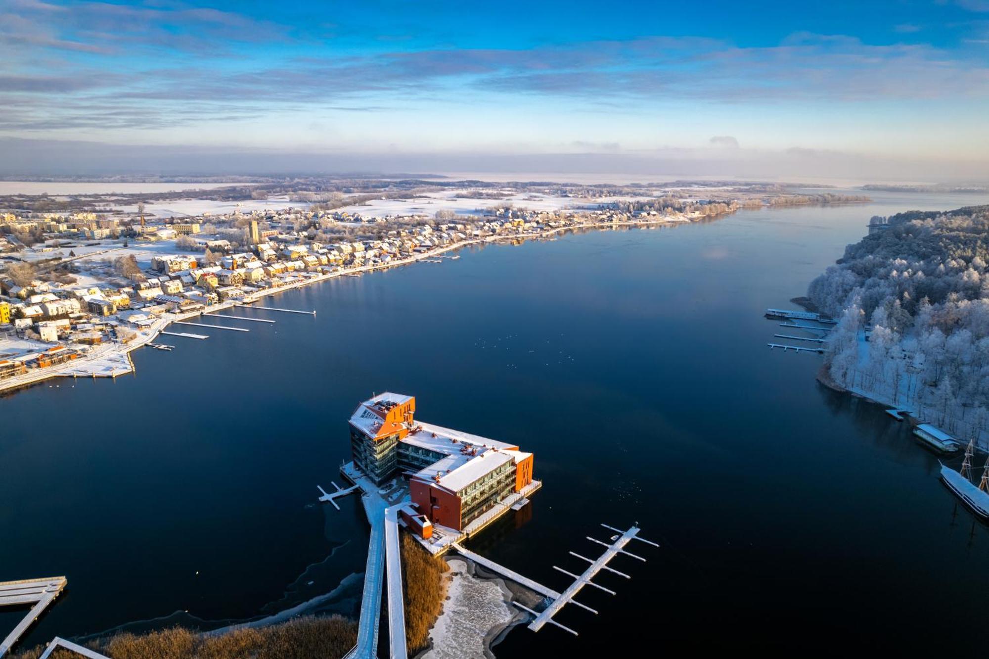 Hotel Mikolajki Leisure & Spa - Destigo Hotels Exterior foto Aerial view of the town